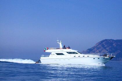 Charter Motorboat CAMUFFO C16 GUAM La Spezia