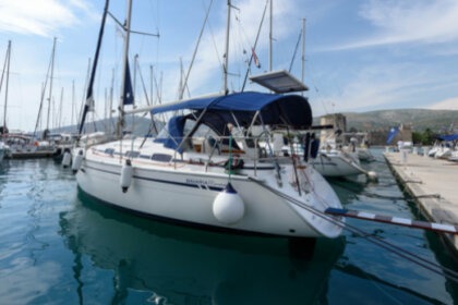 Rental Sailboat Bavaria 33 Cruiser Trogir