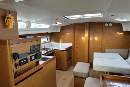 Kalm - Jeanneau Sun Odyssey 490