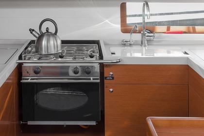 Oceanis 51.1 One Piece