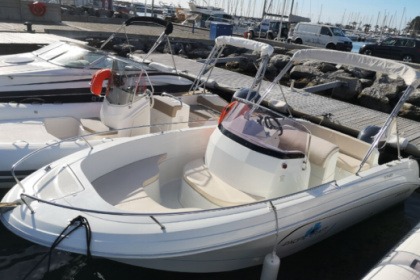 Charter Motorboat Pacific Craft Open 625 Cavalaire-sur-Mer