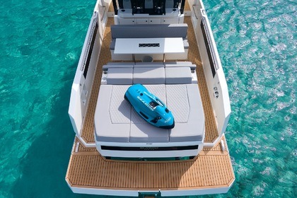 De Antonio Yachts D32
