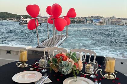 Economic Yacht Bossphrus Cruise