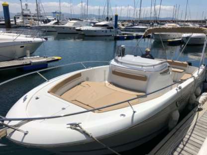 Location Bateau à moteur Cap Camarat 8.5Cc Vigo