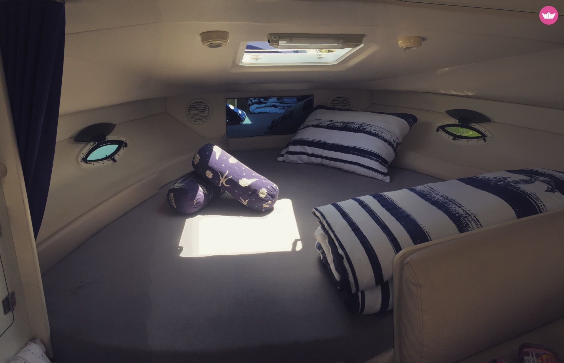 Motorboat Bayliner 285 Ciera Cruiser  