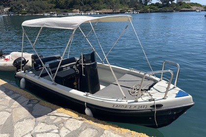 Location Bateau à moteur Assos 460 Paxos