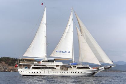 Luxury Gulet Charter in Fethiye – 20-Person Capacity