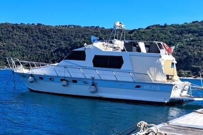 Charter Motorboat DELLA PASQUA FLY DC13 Porto Venere