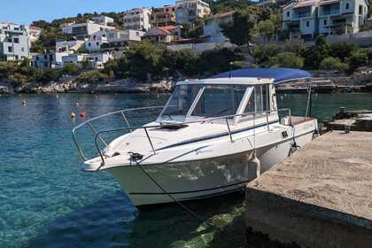 Charter Motorboat Beneteau Antares 680 Zadar