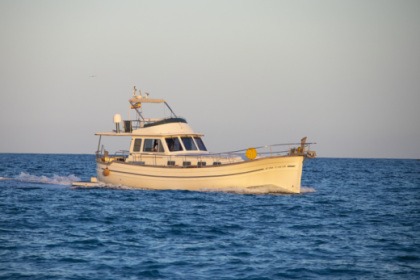 Hire Motor yacht  Menorquin 180 Mahón