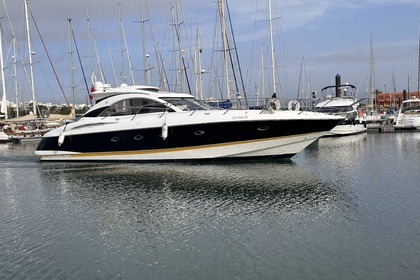 Verhuur Motorboot Sunseeker Camargue 50 HT Portimão