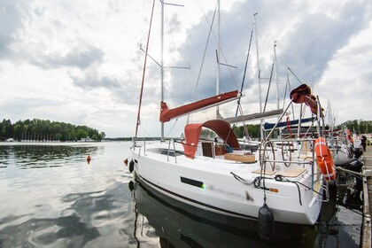 Charter Sailboat Antila 33 Gizycko