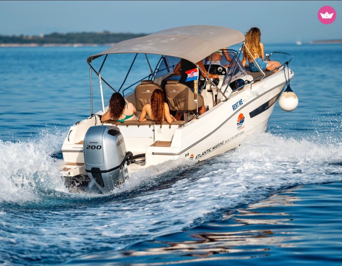 Bateau à moteur Atlantic marine Sun cruiser 690 200cv 6