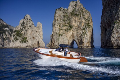 Rental Motorboat Gozzo Mimi Libeccio 9.5WA Salerno