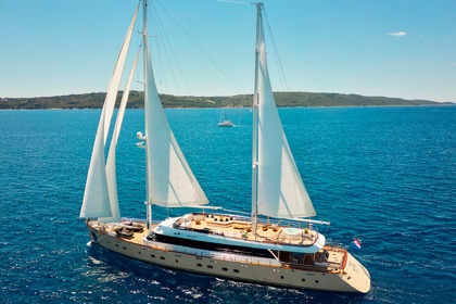 Verhuur Zeilboot  Luxury Motor Sailer M Split
