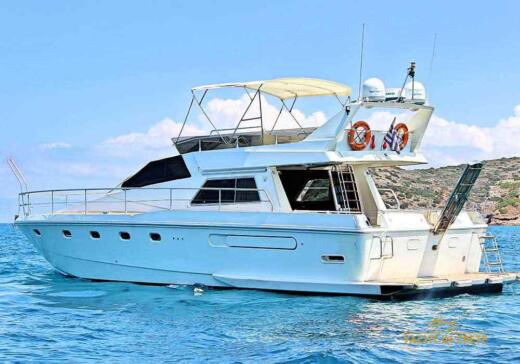 Agios Nikolaos Motorboat Ferretti Altura 52s alt tag text