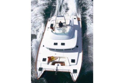 Miete Motorboot LAGOON 43 Power Fly Porto Cesareo