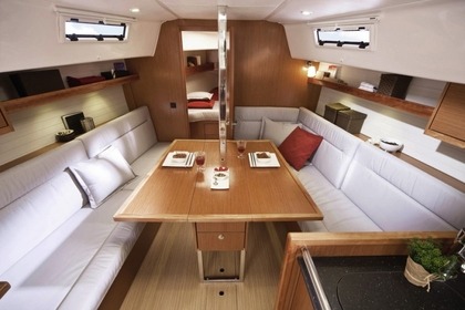 Hyra båt Segelbåt Bavaria Cruiser 32 Trogir