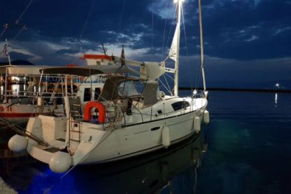 Charter Sailboat Beneteau 43 Thasos