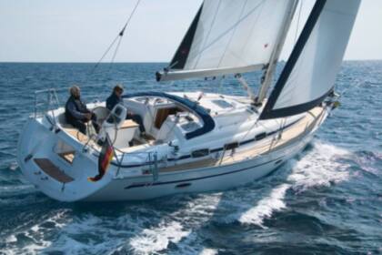 Rental Sailboat Bavaria 39 Cruiser Workum
