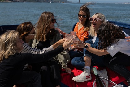 Hyra båt Motorbåt But Cat Lissabon