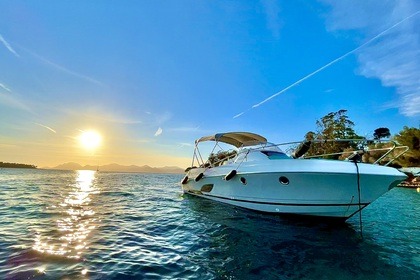Charter Motorboat Beneteau Flyer sundeck 8.5 Cannes