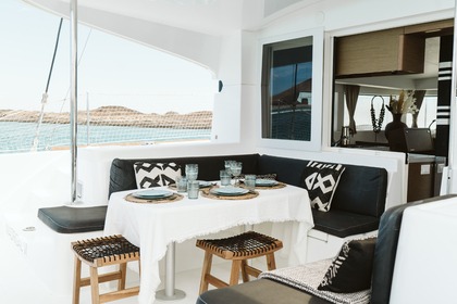 Mágnifico Lagoon 40 (2019)