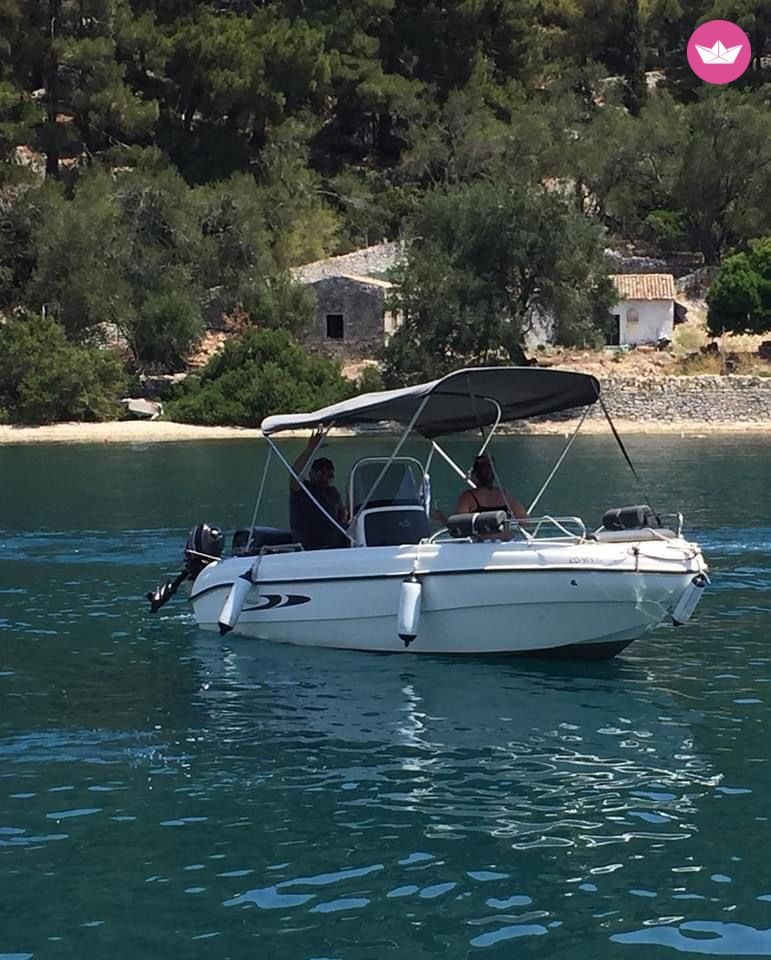 Bateau à moteur Karel F30ELPT 30cv 2