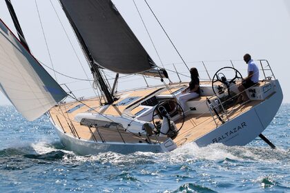 Rental Sailboat Solaris Yachts Solaris 44 - 3 cab. Toulon