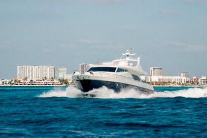 Rental Motorboat Ferretti 72 Cancún