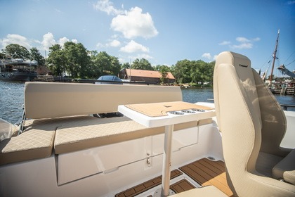Charter Motorboat Compass 6s Vourvourou