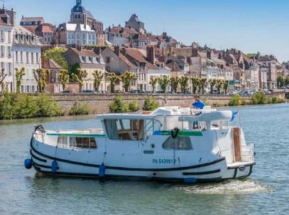 Location Péniche Pénichette® 1020 Fr Joigny