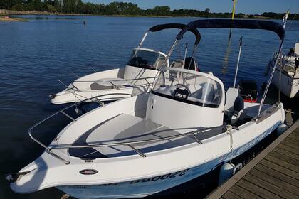 Rental Motorboat QUICKSILVER Commander 550 Vannes