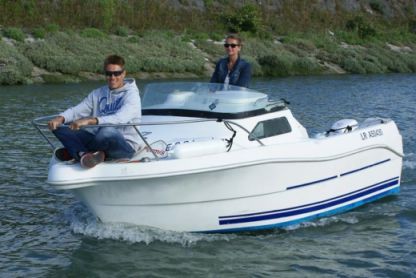 Location Bateau à moteur Quicksilver 435 Vias