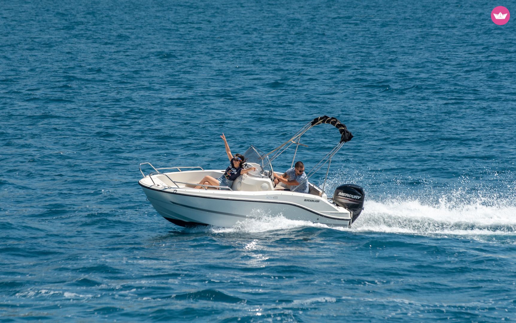 Motorboat Quicksilver 455 Activ Open for hire