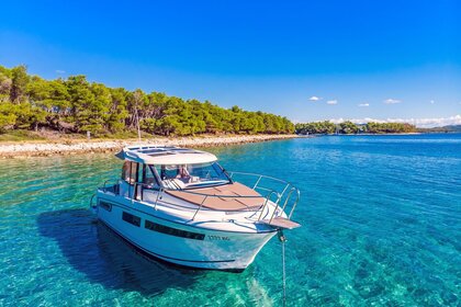 Alquiler Lancha Jeanneau Merry Fisher 855 Biograd na Moru