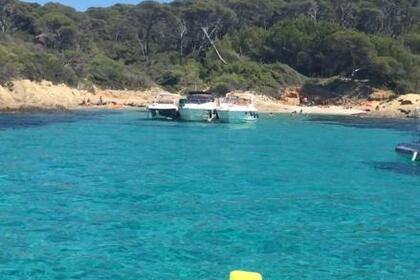 Porquerolles en Catamaran a voiles