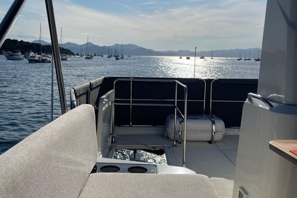 Aluguel Iate a motor Beneteau SWIFT TRAWLER 41 FLY Golfe-Juan