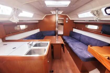 Location Voilier Beneteau OCEANIS 31 DL Saint-Quay-Portrieux