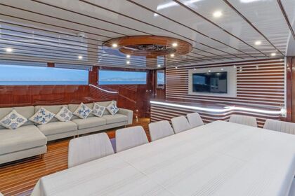 Elegant 42 meter gulet with 7 cabins