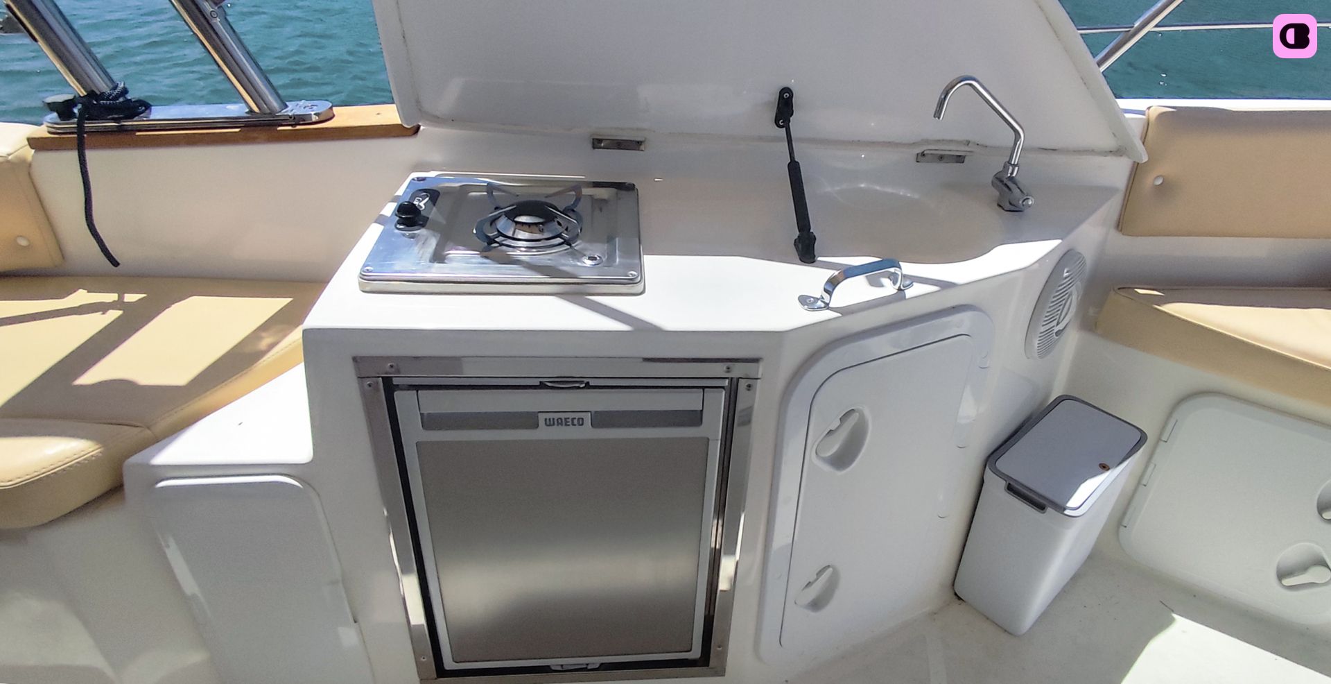Bateau à moteur Marinello Eden 26 200cv 5