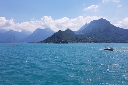 Verhuur Motorboot allegia 19 Annecy