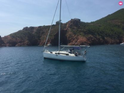 Location Voilier Beneteau Oceanis 31 Théoule-sur-Mer