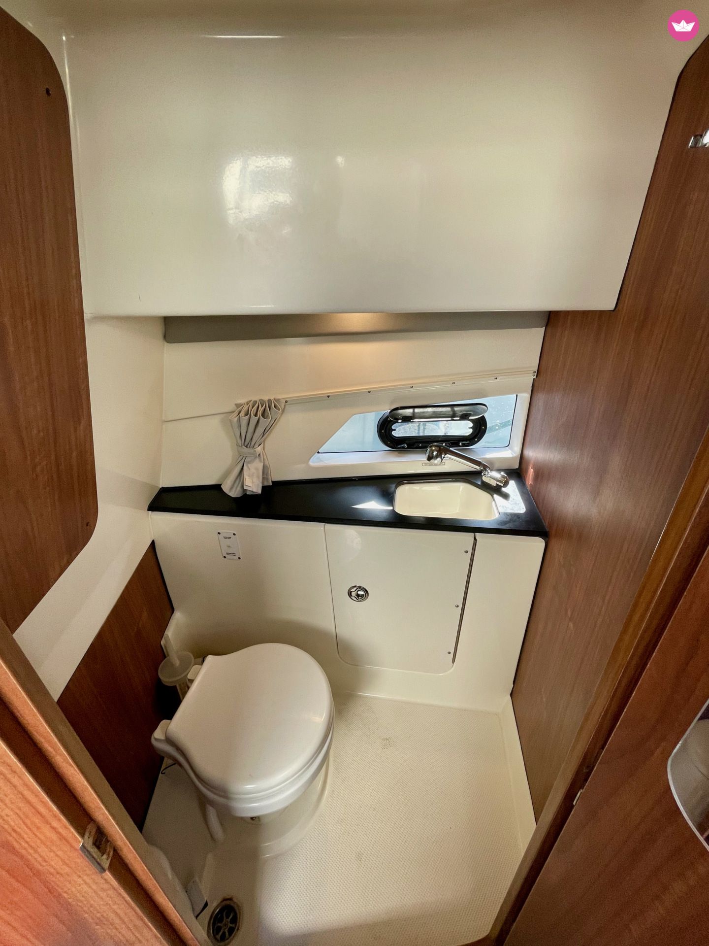 Bateau à moteur Quicksilver Sundeck 875 450cv 5