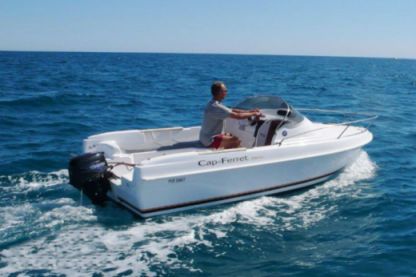 Location Bateau à moteur B2 Marine Cap Ferret Cruiser Grimaud