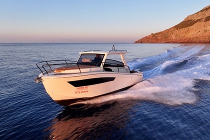 Hire Motorboat Tuccoli T295 Spotorno