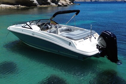 Bayliner VR6 con arco de Waveboard