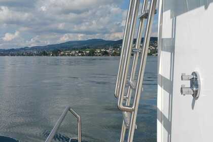 Herzlich Willkommen auf unserem aussergewöhnlichen Schiff !