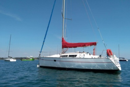 Rental Sailboat Jeanneau Sun Odyssey 32i La Trinité-sur-Mer