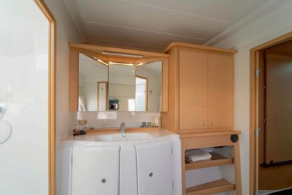 Rental Catamaran Lagoon 421 San Blas Islands